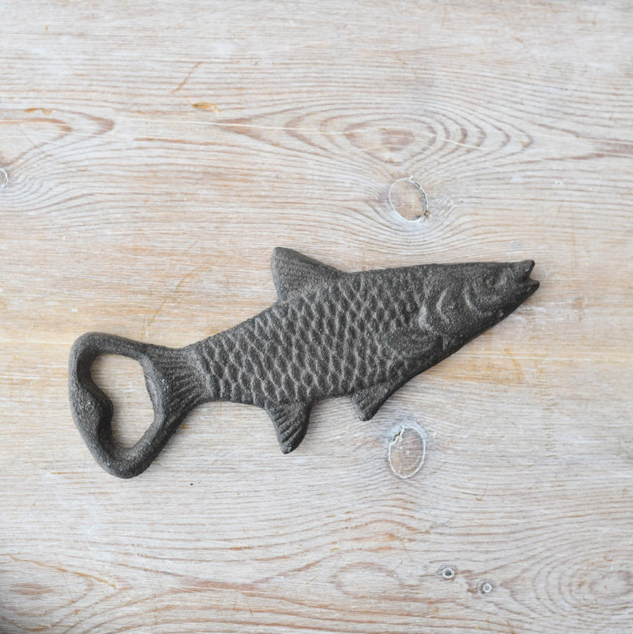 Cast Iron Fish Bottle Opener 16.8cm, Rustic Coastal Bar Tool, Durable Metal Opener