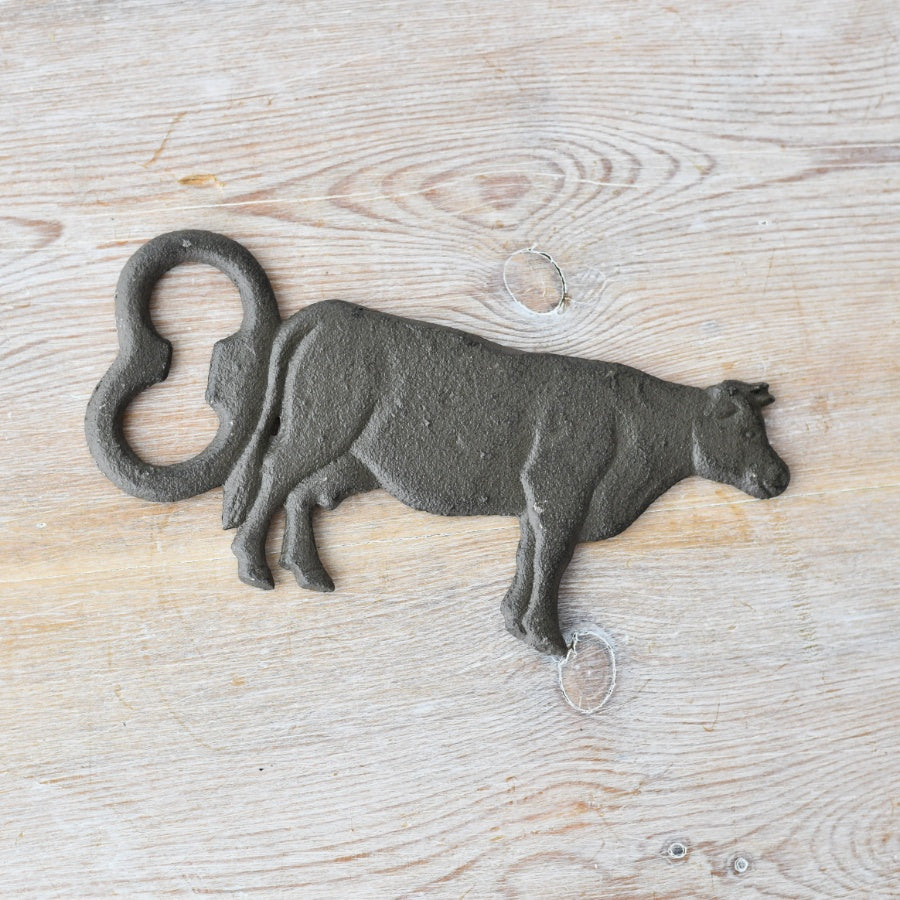 Cast Iron Cow Bottle Opener 15cm, Farmhouse Bar Tool, Rustic Metal Beer Opener