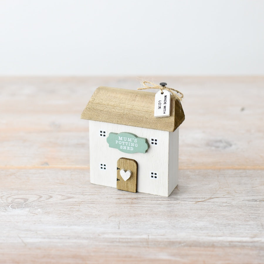 Mum's Potting Shed House Decoration 9cm, Rustic Wooden Garden Ornament, Cute Mother’s Day Gift for Garden Lovers