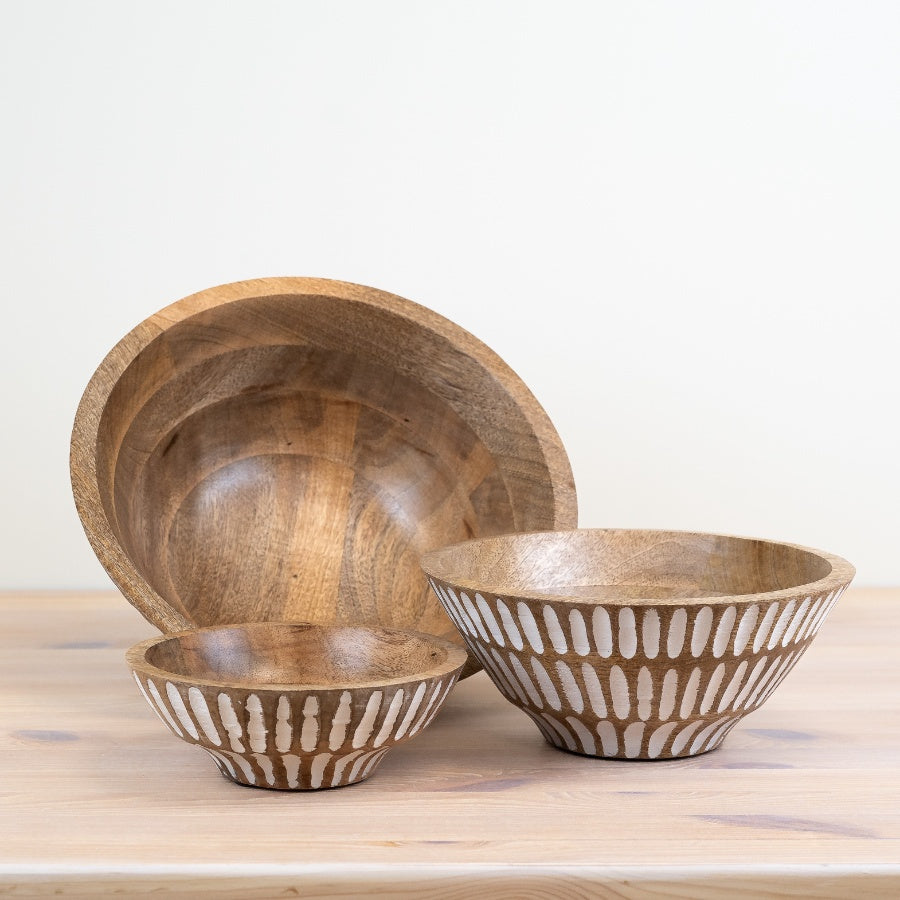 Small Patterned Serving Bowl 17cm – Handcrafted Mango Wood with Etched Design – Perfect for Snacks, Dips, or Side Dishes – Rustic Kitchen & Dining Decor