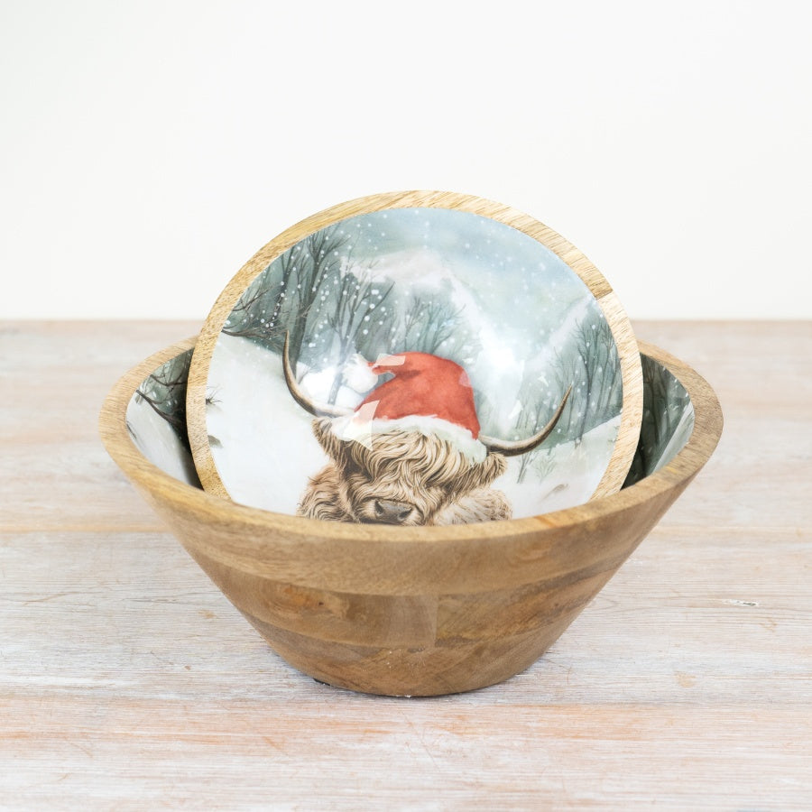 Winter Highland Cow Mango Wood Bowl 17cm, Festive Rustic Kitchenware