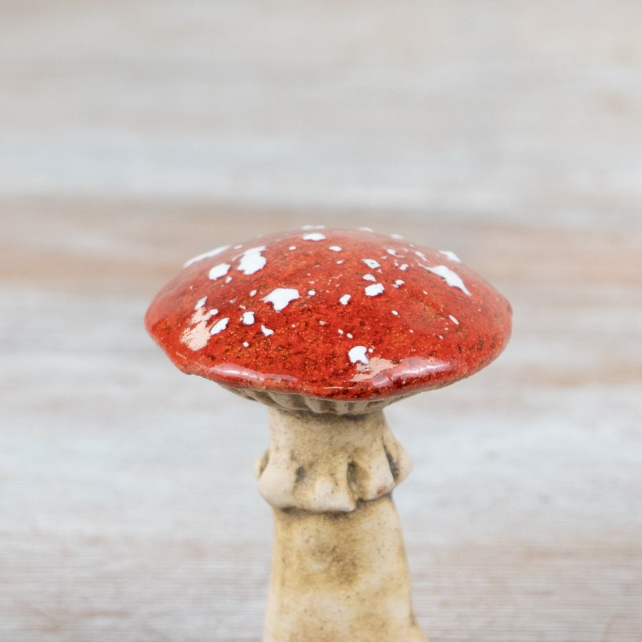 Woodland Red & White Mushroom Ornament – 8.1cm Rustic Standing Fairy Garden Décor
