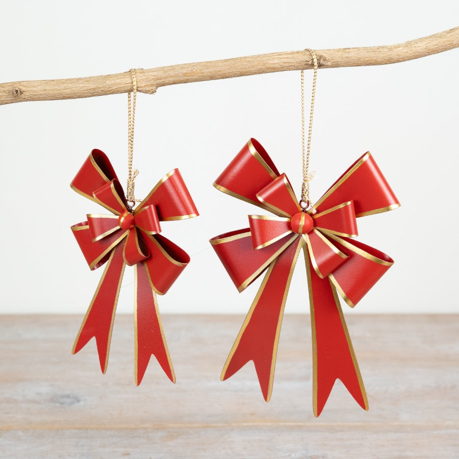 18cm Red Bow Hanging Decoration – Classic Christmas Ornament with Gold String