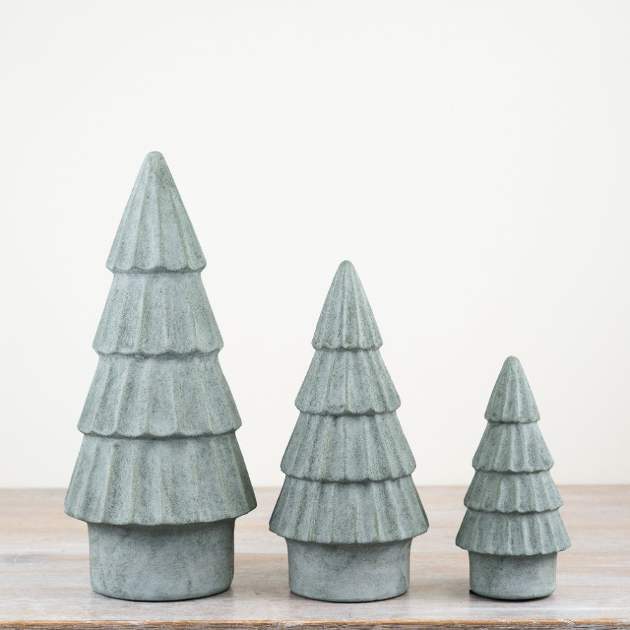 Tiered Green Tree Ornament – 20cm Festive Christmas Decoration, Evergreen Holiday Décor