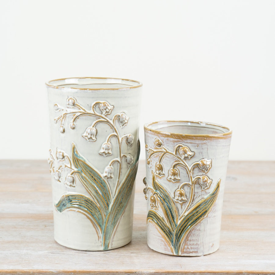 Leaf & Flower Vase 18cm – Embossed Ceramic Floral Farmhouse Home Décor
