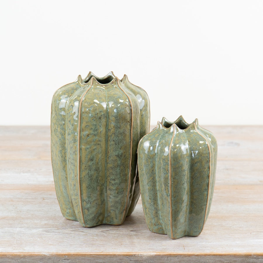 Green Seeded Porcelain Pod Vase 23cm – Decorative Vase with Earthy Glaze and Raw Details