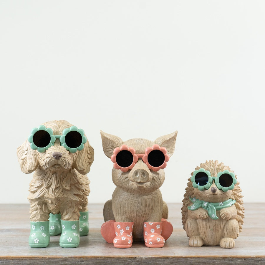Hedgehog Figurine with Flower Glasses 15cm – Cute Resin Animal Ornament, Quirky Garden or Indoor Decor Accent