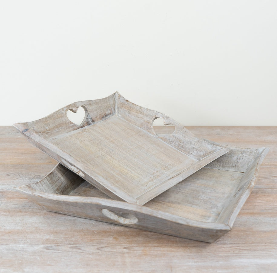 Rustic Wooden Heart Cut-Out Tray 36cm – Decorative Serving Tray, Farmhouse Display Platter for Kitchen & Table Styling