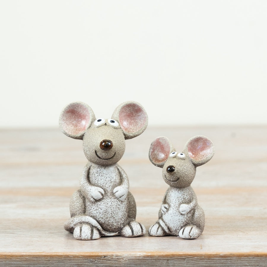 Mouse Figurine 9.5cm – Cute Animal Ornament, Whimsical Home Decor Accent for Shelf, Desk or Table Styling