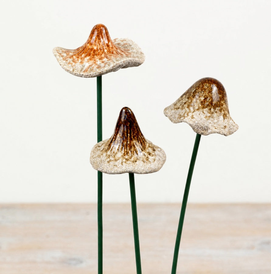Reactive Brown Chanterelle Mushroom Ornament Ceramic Woodland Decoration Rustic Home Décor Accent 5.9cm