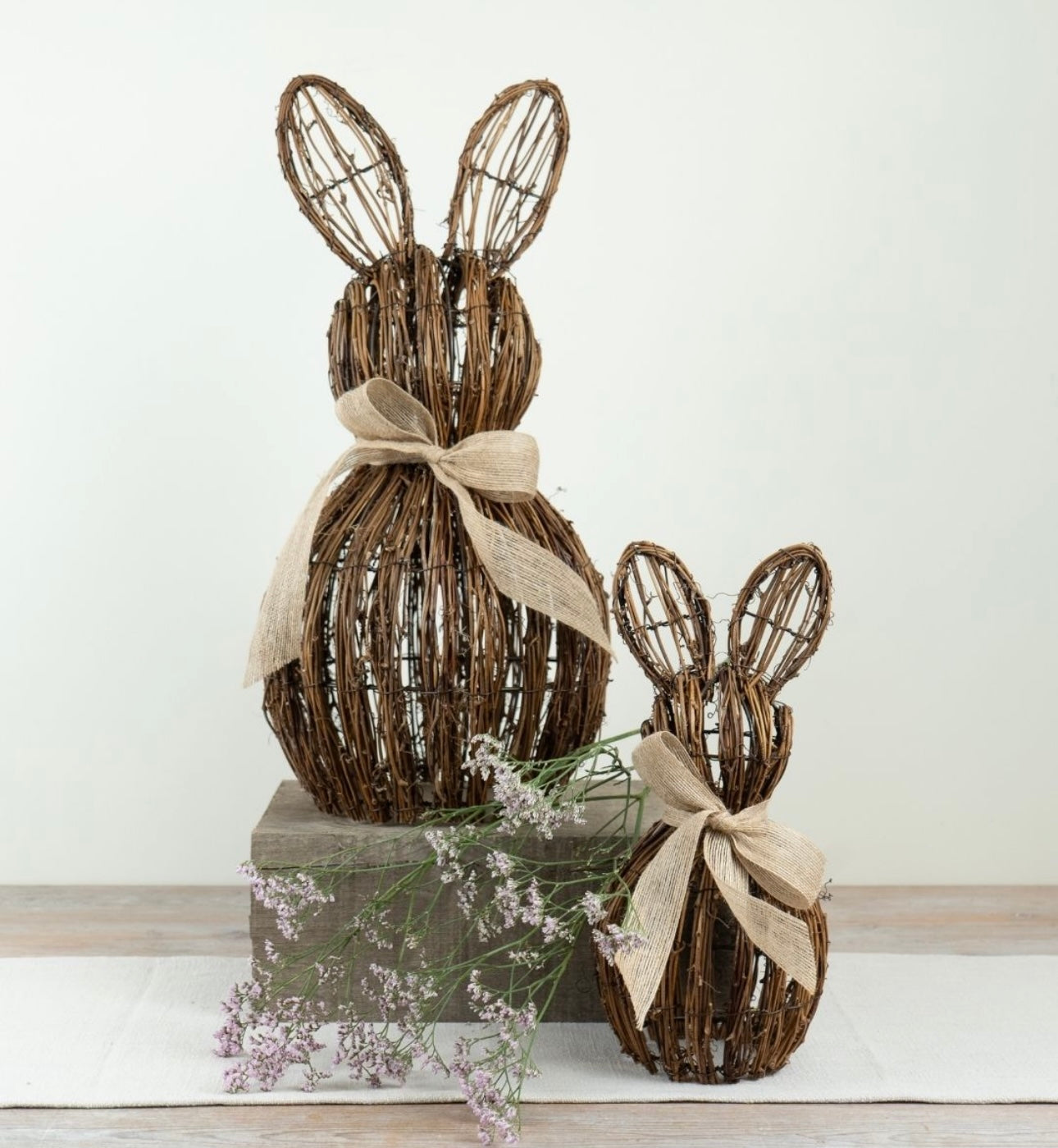 Rattan Bunny Decoration 20cm – Rustic Rabbit Ornament with Bow for Home Décor Accent