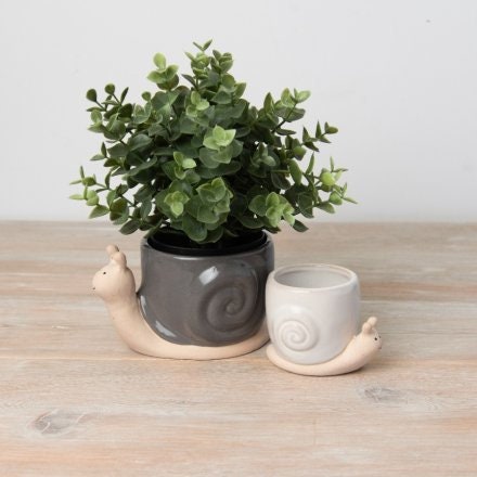Snail Plant Pot - Cute Garden Planter - Small Ceramic Succulent Holder, 9.5cm