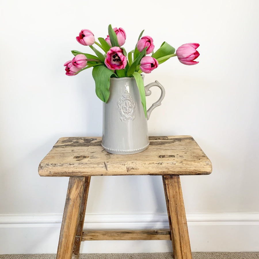 Grey Fleur De Lis Jug Vase 18cm – Distressed Ceramic Pitcher French Country Farmhouse Home Decor