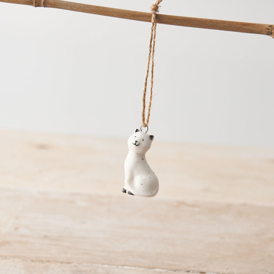 Speckled Porcelain Cat Hanger, 4cm