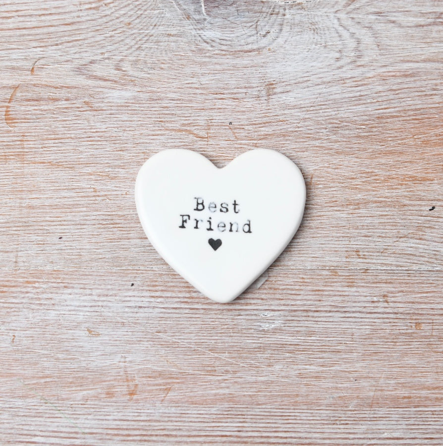 Best Friend Token 4cm Heart-Shaped Mini Gift with ‘Best Friend’ Text and Heart Stamp