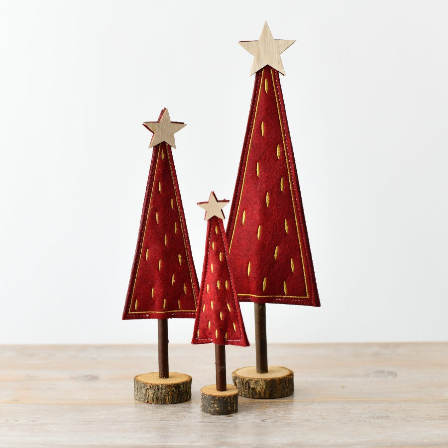 Red & Gold Felt Christmas Tree – 29cm Festive Holiday Decoration on Wooden Base