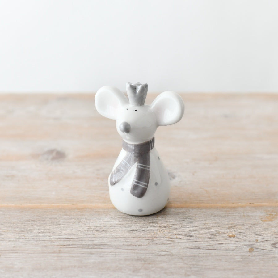 Ceramic Mouse with Crown & Scarf – 10cm Glossy White Ornament, Charming Home Décor