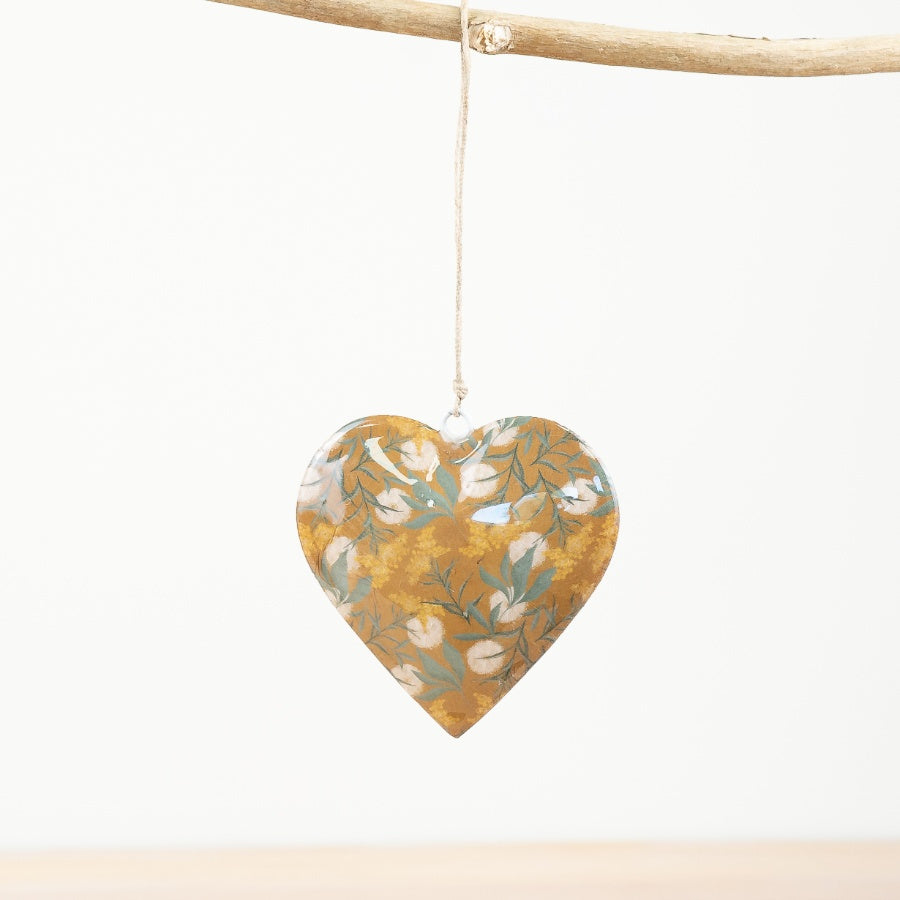 Woodland Hanging Heart, 10cm Floral Decor, Nature-Inspired Ornament