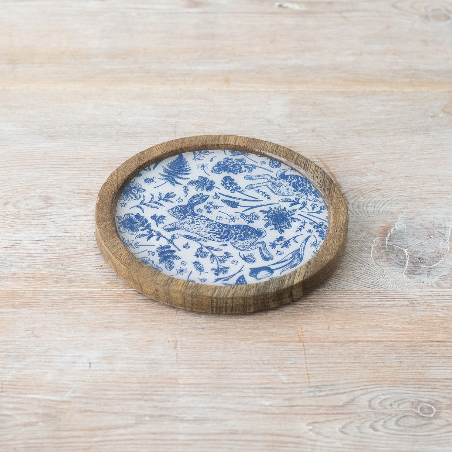 Wooden Hare Design Coaster 10cm – Blue Floral Round Drink Mat with Raised Lip Rustic Home Decor