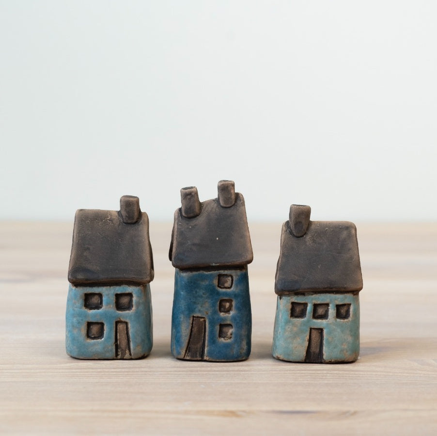 Small Speckled Blue House Decoration 7.6cm, Hand-Finished Rustic Coastal Ornament for Home Decor