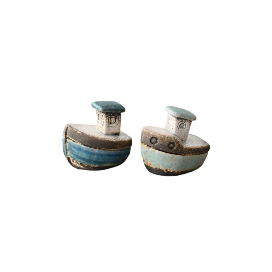 Speckled Blue Boat Decoration 5.5cm, Hand-Finished Coastal Ornament with Rustic Charm, Nautical Home Decor Accent