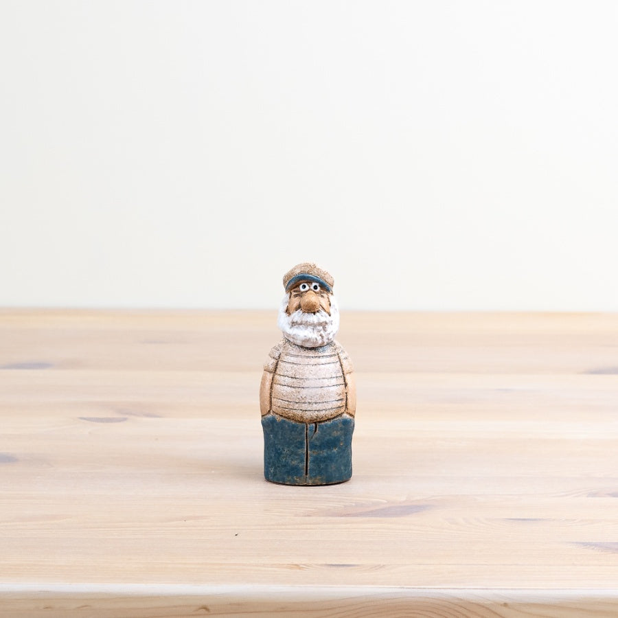 Speckled Boat Man Ornament 12.8cm, Hand-Finished Nautical Figurine with Rustic Charm, Coastal Decor for Home or Garden