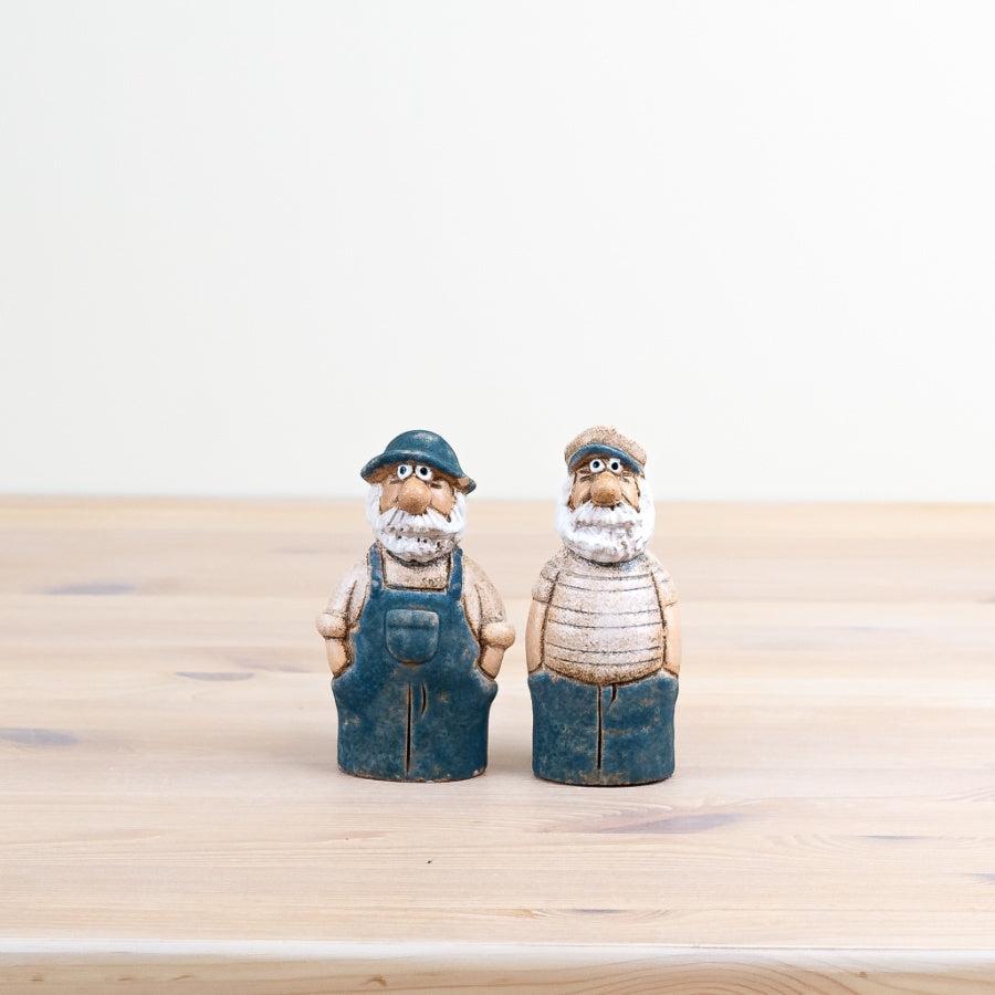 Speckled Boat Man Ornament 12.8cm, Hand-Finished Nautical Figurine with Rustic Charm, Coastal Decor for Home or Garden