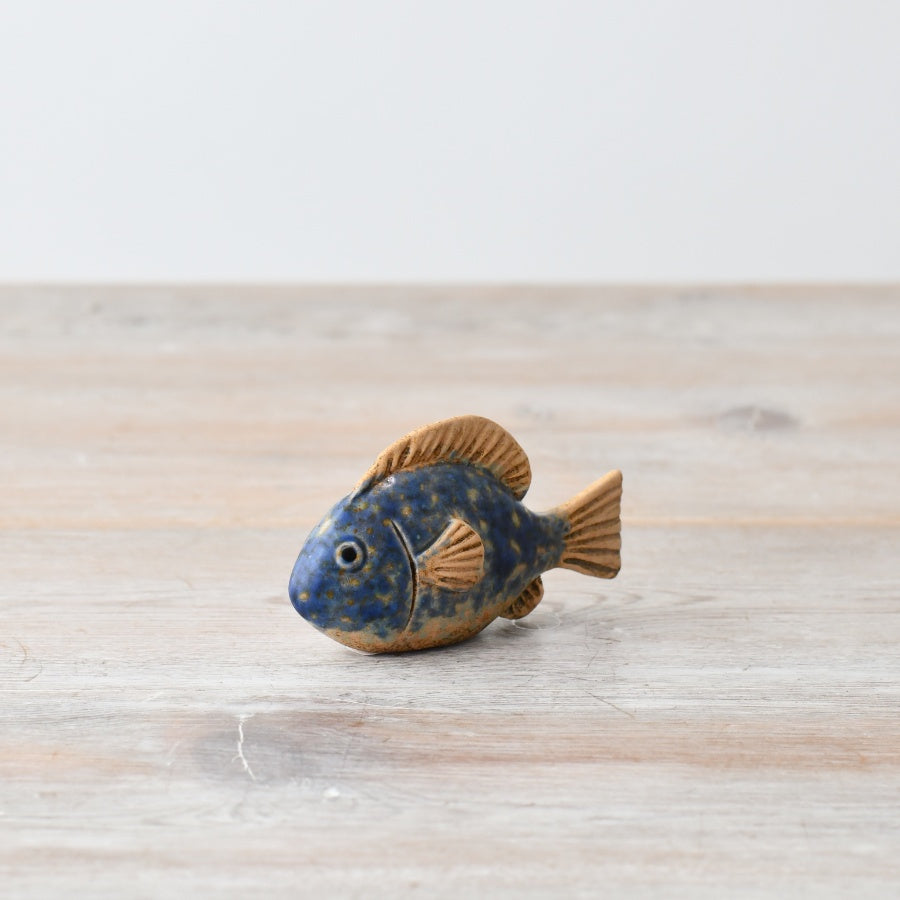 Speckled Blue Fish Ornament 9.2cm – Ceramic Coastal Fish Decor, Nautical Home Accent for Bathroom or Shelf Styling