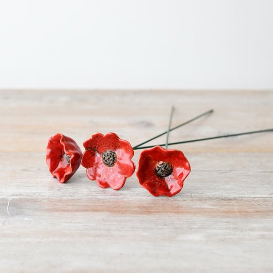 3A Garden Poppy Stake – 57cm Red Metal Flower, Weatherproof Outdoor Ornament