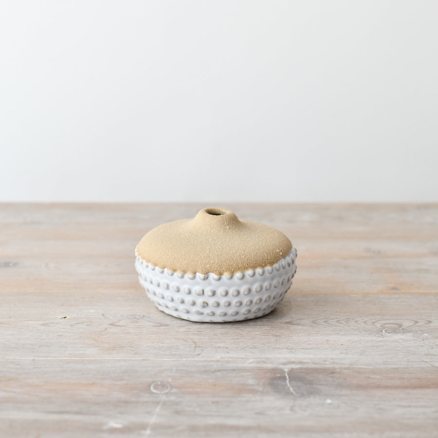Small Bobble Vase 9.9cm – Modern White & Brown Ribbed Ceramic Vase, Contemporary Flower Display Decor