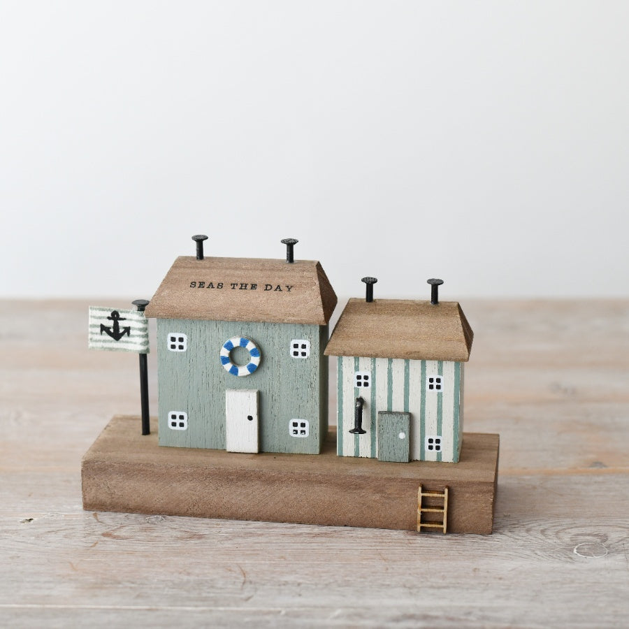 Wooden House 15cm, ''Seas The Days” Nautical Coastal Decor, Seaside-Themed Shelf Ornament for Beach Home Styling