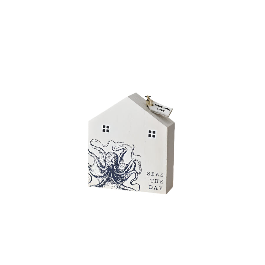 Wooden House Deco 10cm, "Seas the Day” Coastal Shelf Ornament, Nautical-Inspired Home Accent