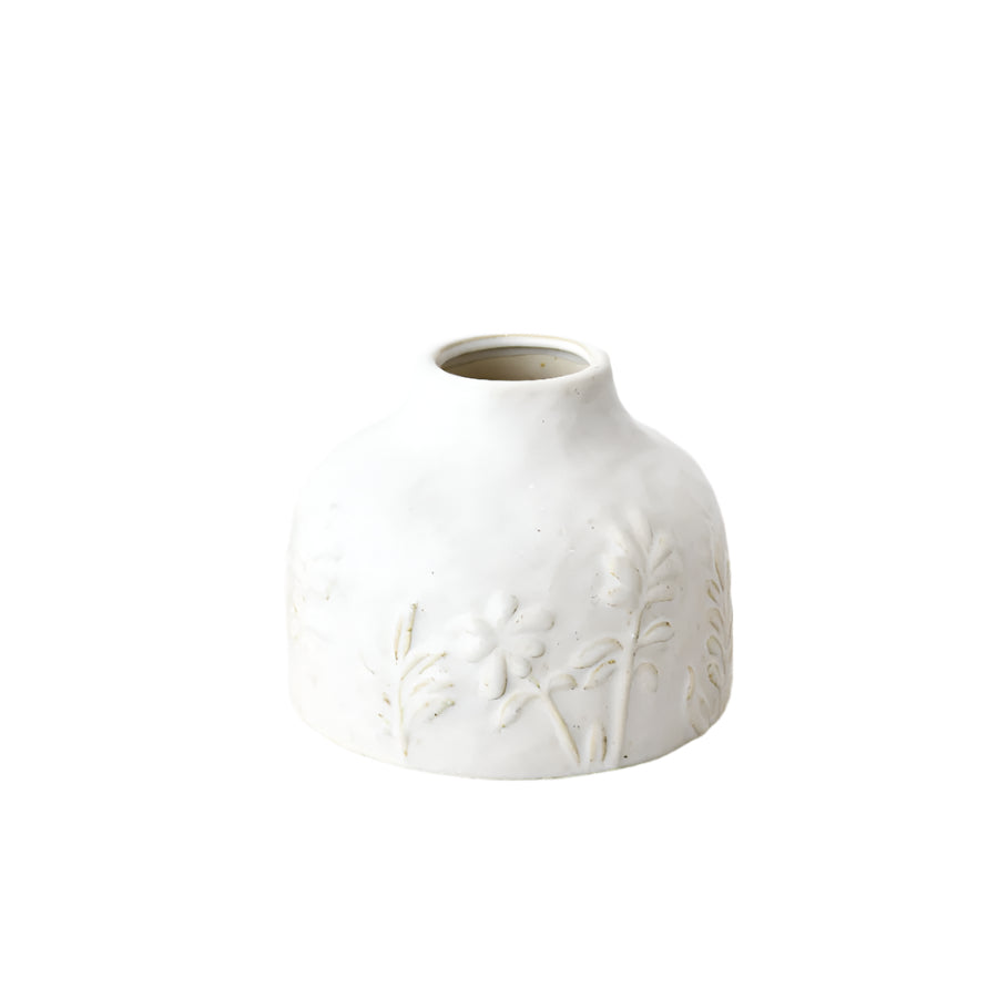 Pippa Vase 16cm, Light Grey Ceramic Pot with Etched Floral Design, Decorative Flower for Modern or Rustic Interiors