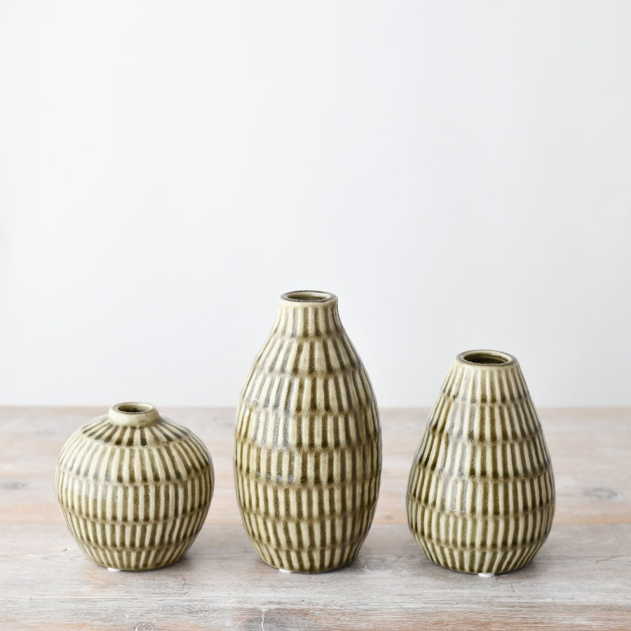 Arti Vase 10cm – Green Ceramic Bud Vase, Small Decorative Flower Vase for Shelf, Table & Home Styling