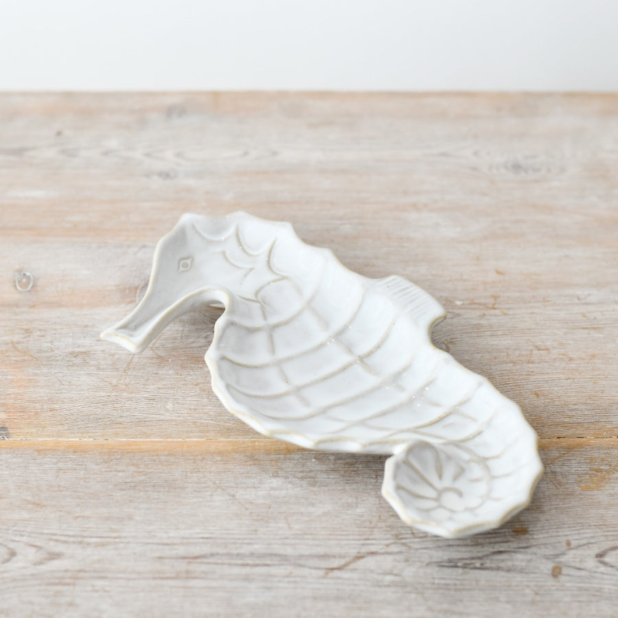 Seahorse Dish 22.4cm – Glazed Coastal-Inspired Ceramic Tray – Nautical Home Accent for Bathroom, Bedroom, or Shelf Display