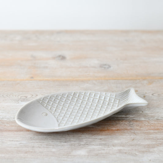 Glazed Fish Serving Tray, 23cm  – Coastal Ceramic Serving Plate – Nautical-Themed Dish for Snacks, Appetizers, or Decorative Displays