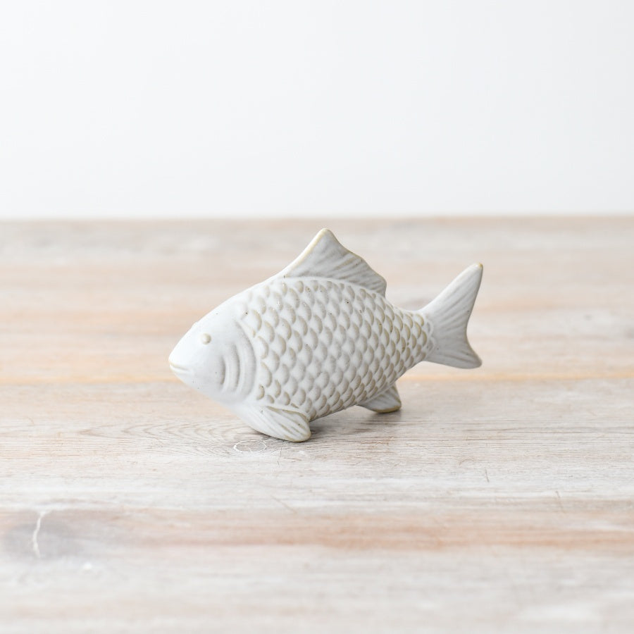 Porcelain Fish Ornament 12.5cm – Elegant Coastal Home Décor – Decorative White Figurine for Shelf, Bathroom, or Tabletop Display