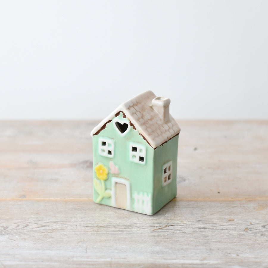 Green LED House Deco 14cm – Light-Up Rustic House Ornament – Warm Spring and Easter Decoration for Tabletop or Shelf Display