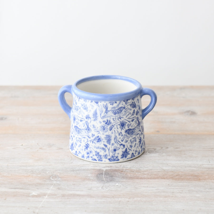 Floral Hare Blue Pot 15cm – Ceramic Planter with Rabbit & Flower Motif – Country Style Animal Plant Pot – Decorative Garden or Indoor Herb Planter for Rustic Homes