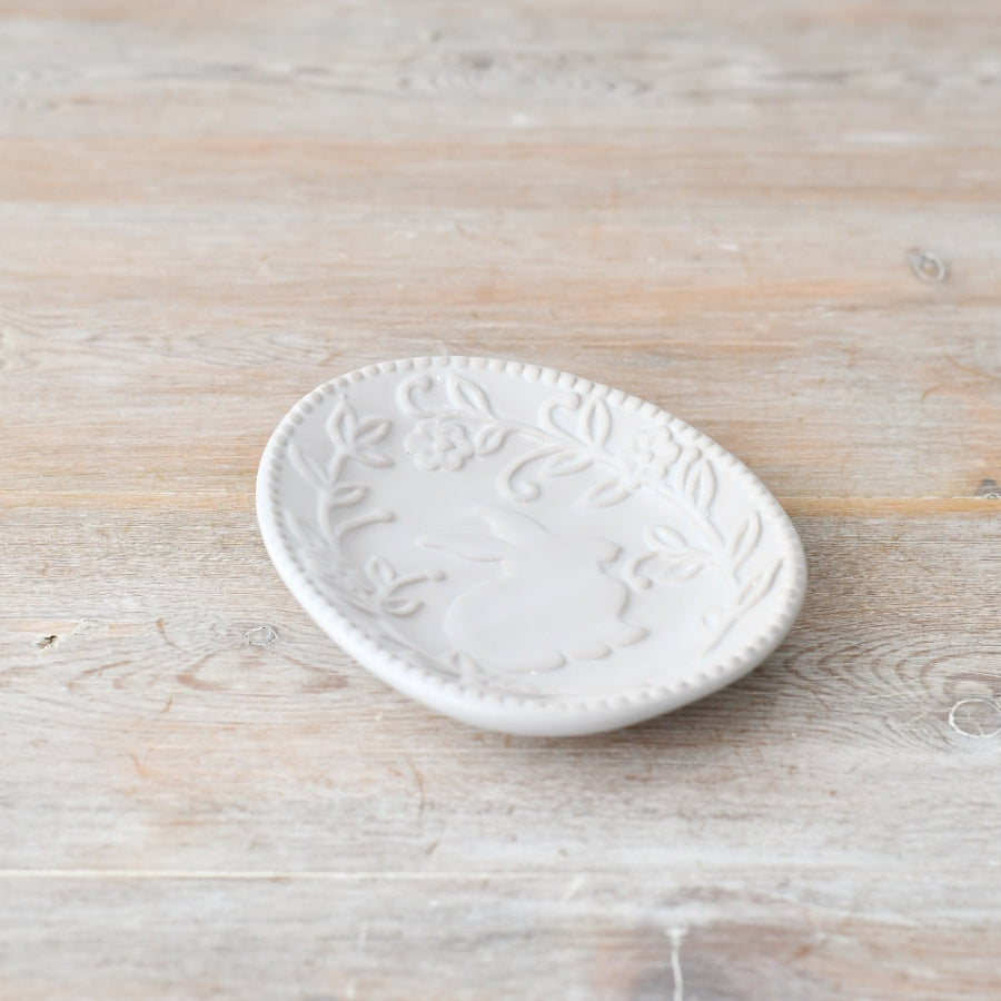 Rabbit Flower Embossed Dish 10cm – Ceramic Bunny-Themed Trinket Dish – Rustic Decorative Plate for Spring, Easter or Nursery Décor – Small Floral Embossed Bunny Bowl