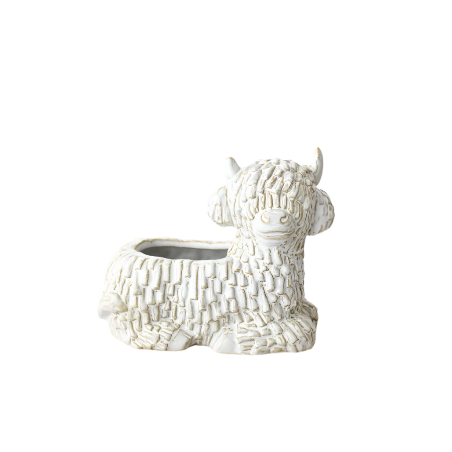 Laying Down Highland Cow Planter, 14.7cm  – Cute Ceramic Plant Pot – Farmhouse Animal Decor for Succulents, Cacti, and Indoor Plants – Rustic Highland Gift Idea for Home or Office