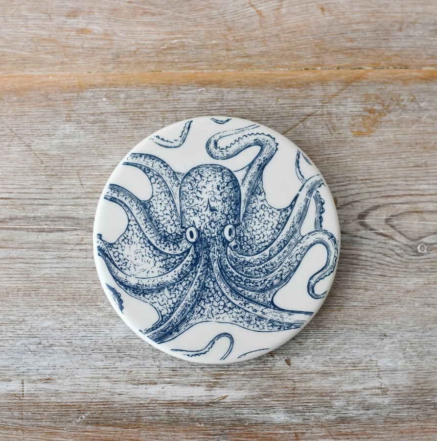 Octopus Coaster, 10cm – Nautical Coastal Ceramic Drink Coaster – Blue and White Beach House Tableware – Decorative Ocean Theme Mug Mat