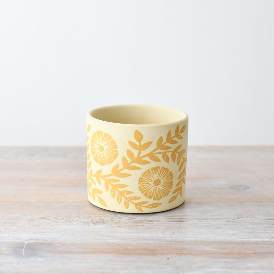 Yellow Flower & Leaf Cement Planter 13.5cm – Handcrafted Botanical Plant Pot, Rustic Garden Style Indoor Decor