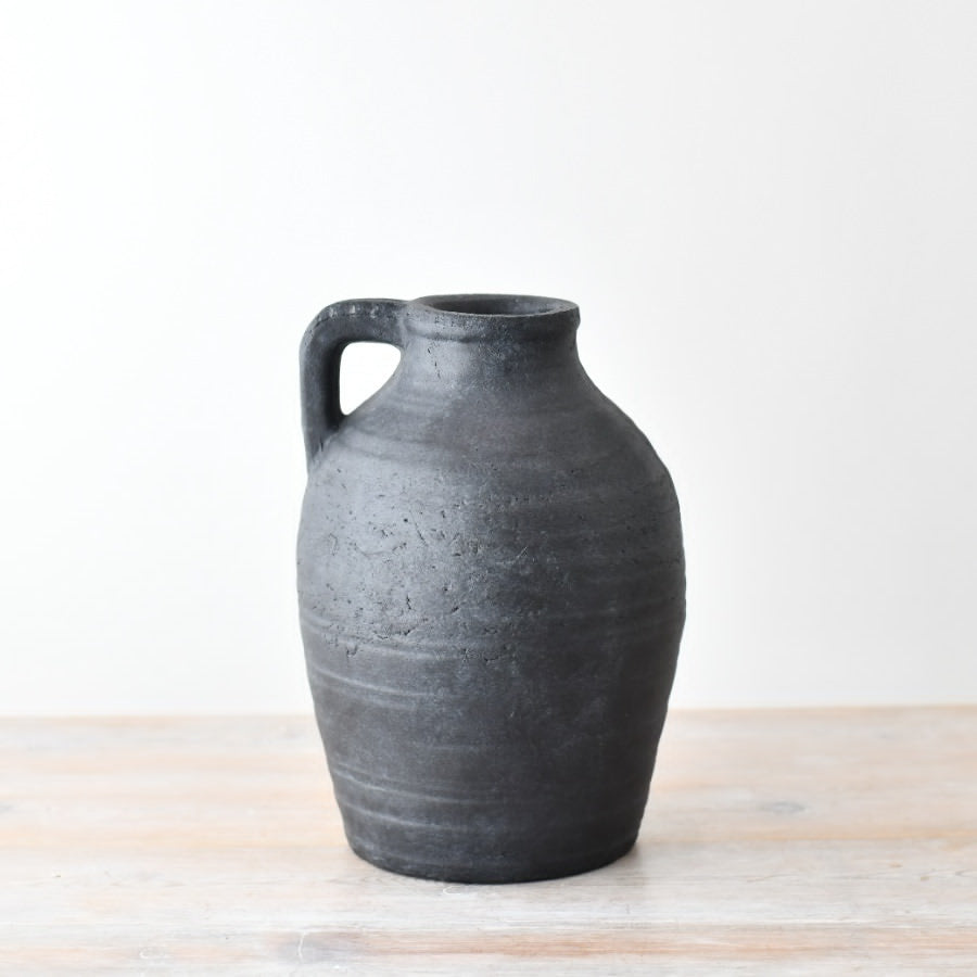 Farmhouse Jug Vase 28cm – Tall Rustic Ceramic Pitcher Vase for Dried or Fresh Flowers – Vintage Neutral Home Décor for Kitchen, Hallway, or Living Room – Ellie Ceramic Jug with Handle