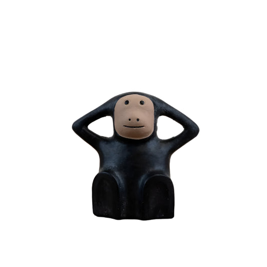 Sitting Monkey Ornament 14.5cm – Neutral Resin Animal Figurine for Shelf, Desk or Sideboard – Playful Decorative Sculpture for Boho, Rustic or Eclectic Interiors – Gift for Wildlife Lovers
