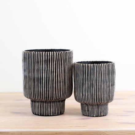Yana Vase Planter 18cm – Neutral Ceramic Planter for Plants or Décor – Elegant Minimalist Flower Pot for Scandinavian or Contemporary Interiors – Decorative Accent for Shelf, Windowsill, or Desk