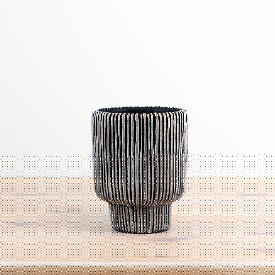 Yana Vase Planter 18cm – Neutral Ceramic Planter for Plants or Décor – Elegant Minimalist Flower Pot for Scandinavian or Contemporary Interiors – Decorative Accent for Shelf, Windowsill, or Desk