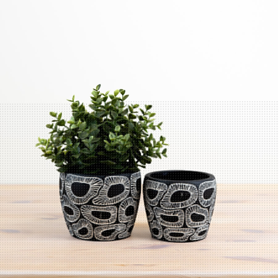 Jalia Planter Medium 11.5cm – Textured Ceramic Planter for Indoor Plants or Décor – Neutral Glazed Flower Pot for Minimalist or Rustic Interiors – Decorative Pot for Shelf, Tabletop, or Windowsill