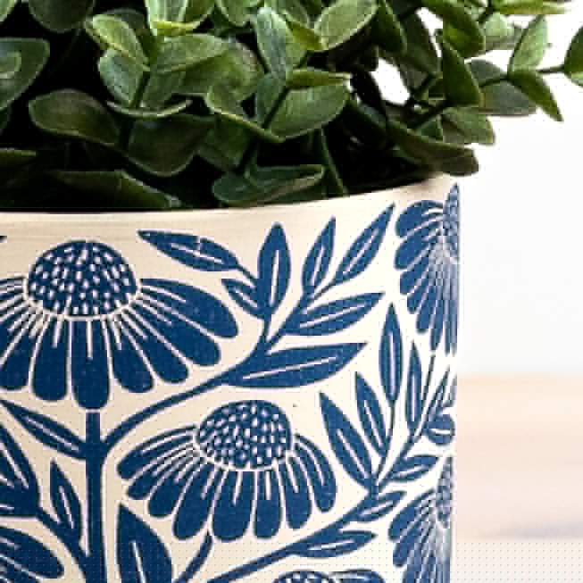 Small Flower Design Ceramic Planter 13.5cm – Embossed Floral Indoor Plant Pot – Neutral Tone Decorative Pot for Succulents, Herbs, or Faux Plants – Vintage Boho Shelf or Desk Décor