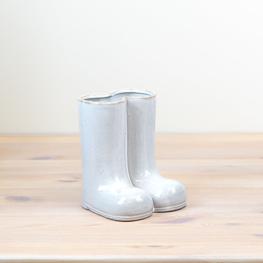 Glazed Boots Vase – 15.5cm Ceramic – Quirky Wellington Boot Shape – Ideal for Floral Arrangements & Décor – Perfect Gift for Garden Lovers